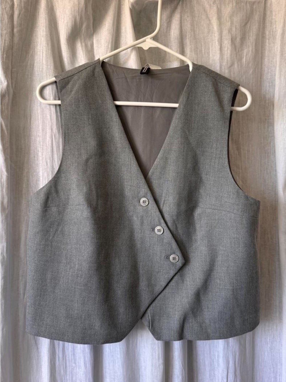 H&M Gray Sleeveless Tailored Vest